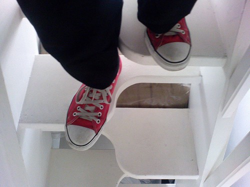 staircaseredshoesa.jpg
