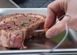 steak-station-detail-2.jpg
