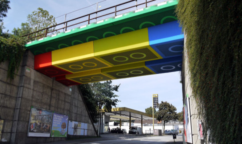 lego-bridge-1.jpg